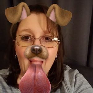 Meet your Posher, Leslie